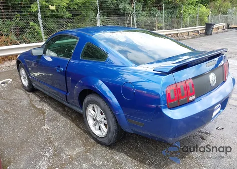 2006 Ford Mustang V6 z USA, uszkodzony, nr VIN 1ZVFT80N365125546